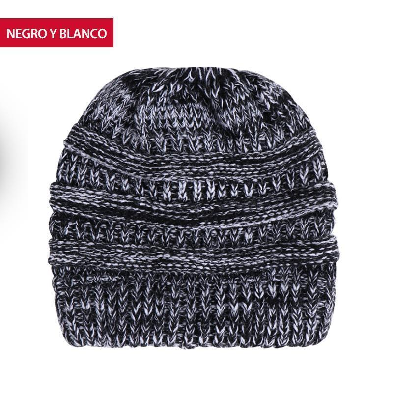 Gorro de cola de caballo de punto suave