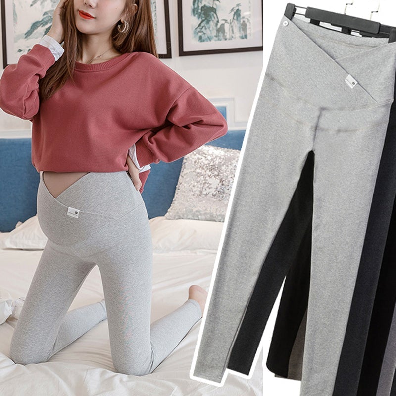Pantalón premamá confeccionado en tejido elástico