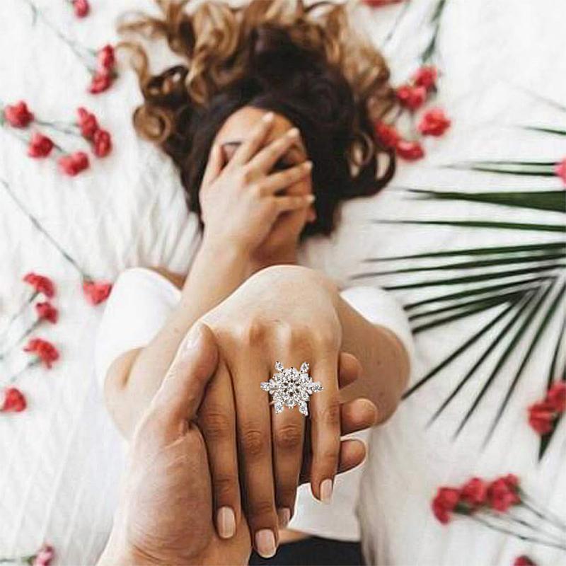 Anillo giratorio ajustable para mujer Caja de anillo en forma de corazón de copo de nieve con LED